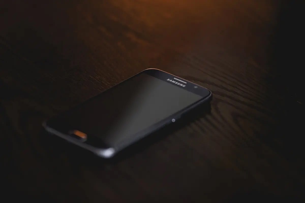 كيفية إزالة بطاقة SIM من Galaxy S6 - %categories