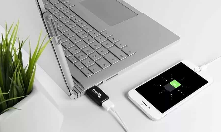 Should-You-Charge-Your-Phone-in-Airports-and-Restaurants-2_4d470f76dc99e18ad75087b1b8410ea9 هل يجب عليك شحن هاتفك في المطارات والمطاعم