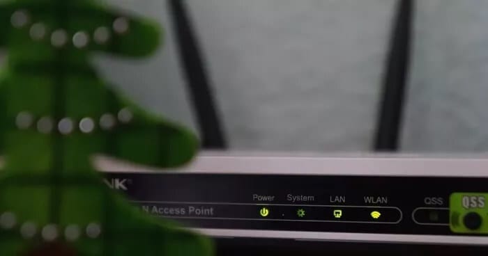 wi-fi-router_935adec67b324b146ff212ec4c69054f أفضل 8 طرق لإصلاح فشل اتصال Wi-Fi على Android