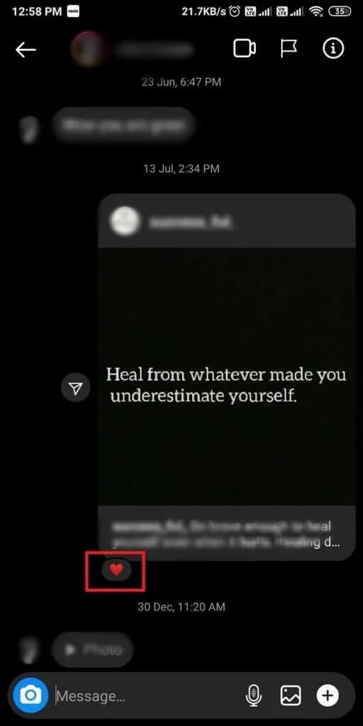 Double-tap-on-your-chosen-message-to-like-it-512x1024-1 كيفية الإعجاب برسالة مباشرة على Instagram