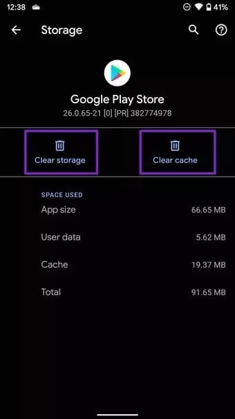 clear-storage-and-cache-in-play-store_7c4a12eb7455b3a1ce1ef1cadcf29289 أفضل 7 طرق لإصلاح خطأ متجر Google Play عالق في التحقق من وجود تحديثات