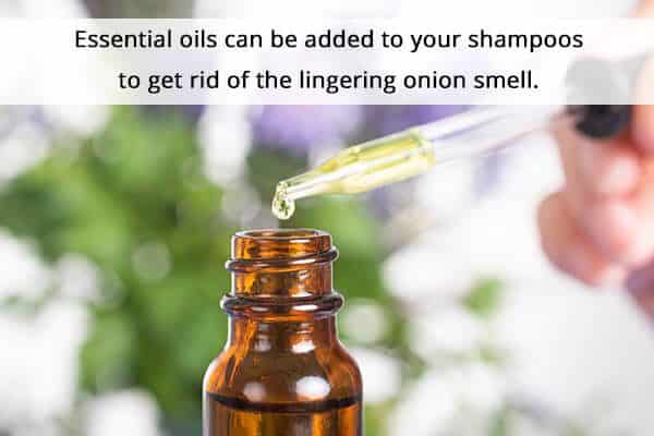 كيفية غسل الشعر بعد وضع عصير البصل - skin-beauty essential oils add to your shampoos get rid onion juice smell - كيفية غسل الشعر بعد وضع عصير البصل