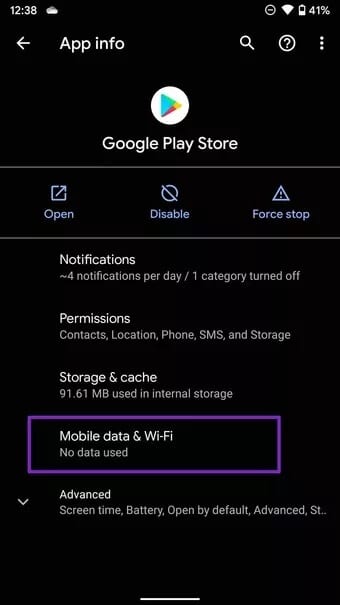 play-store-mobile-data-and-wifi_7c4a12eb7455b3a1ce1ef1cadcf29289 أفضل 7 طرق لإصلاح خطأ متجر Google Play عالق في التحقق من وجود تحديثات