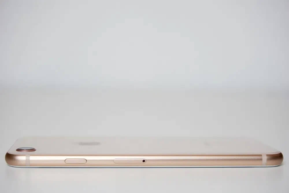 Check-SIM-Card-Tray إصلاح خطأ عدم تثبيت بطاقة SIM على iPhone
