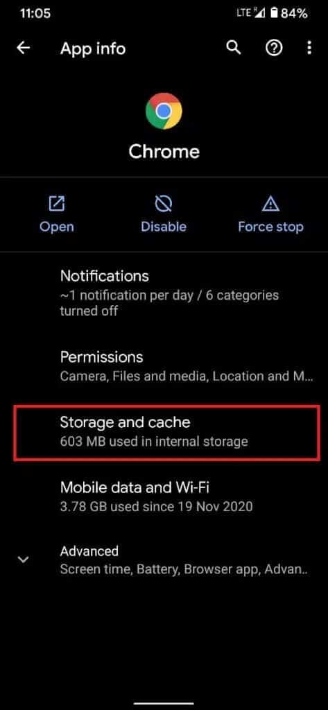 Tap-on-the-‘Storage-and-cache-473x1024-1 كيفية إعادة تعيين Google Chrome على Android