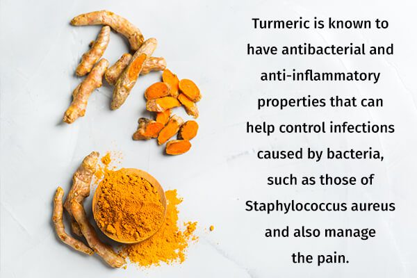 كيفية منع وعلاج الدمامل على الفخذين الداخليين - skin-beauty apply turmeric on boils 1 - كيفية منع وعلاج الدمامل على الفخذين الداخليين