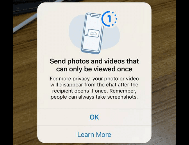 whatsapp-iphone-view-once-pop-up كيفية تفعيل الرسائل ذاتية الاختفاء لإرسال الصور ومقاطع الفيديو في WhatsApp