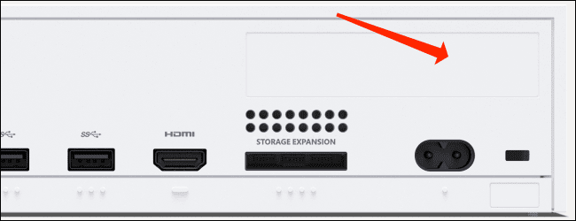 xbox-series-s-serial-number-above-ports كيفية البحث عن الرقم التسلسلي لوحدة التحكم Xbox Series X | S