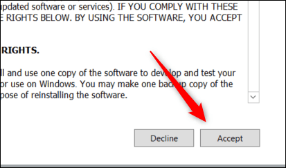 Click-Accept-to-agree-to-the-terms. كيفية تثبيت Windows 10 من محرك أقراص USB