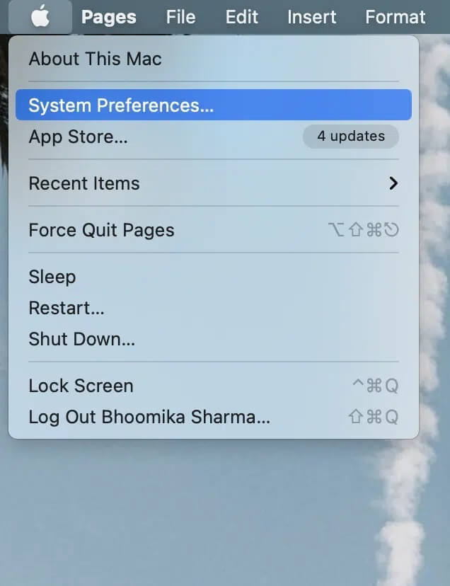 Click-on-the-Apple-menu-and-select-System-Preferences-2 MacBook دائم التجمد و التوقف؟ 14 طريقة لإصلاحه