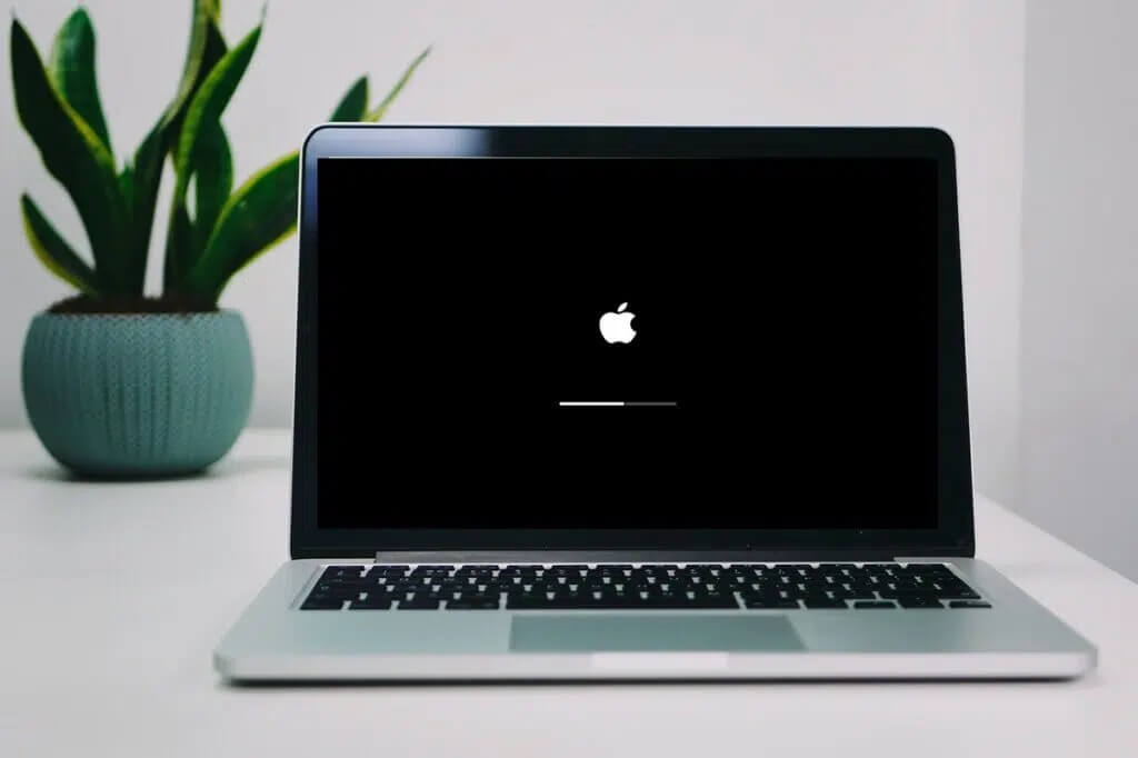 Fix-Mac-Software-Update-Stuck-Installing-1024x682-1 كيفية إصلاح خطأ فشل تثبيت macOS