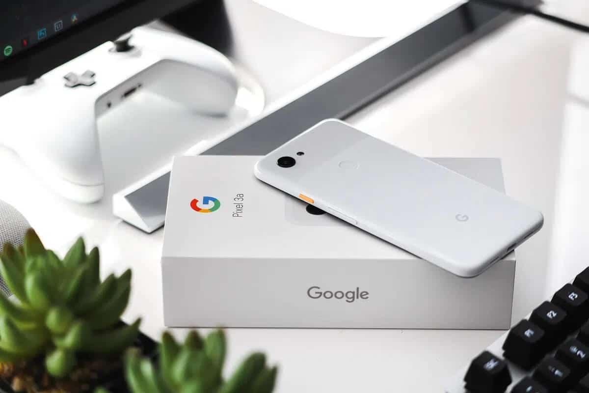 How-to-Remove-SIM-Card-from-Google-Pixel-3 كيفية إزالة بطاقة SIM من Google Pixel 3