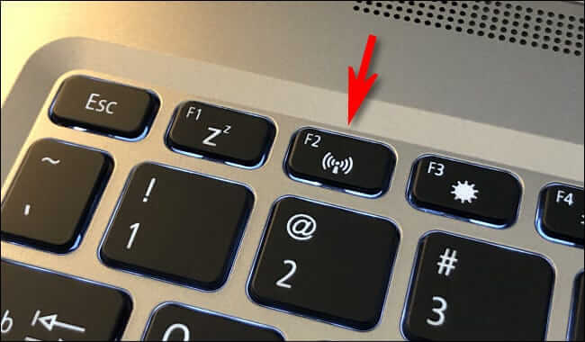 laptop_airplane_key كيفية تشغيل وضع الطيران أو إيقاف تشغيله على Windows 11