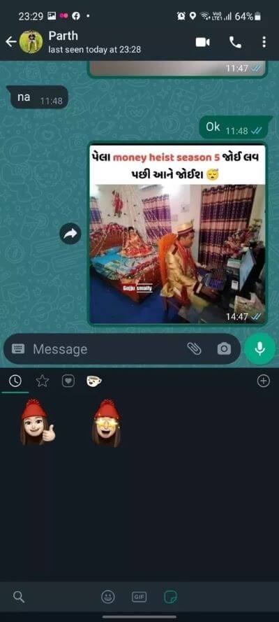 long-tap-on-stickers_40dd5eab97016030a3870d712fd9ef0f كيفية إزالة الملصقات من WhatsApp
