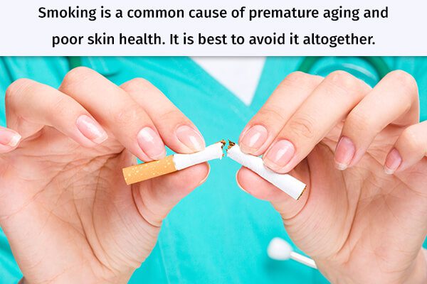 7 علاجات منزلية لتجاعيد اليدين وكيفية استخدامها - skin-beauty quit smoking to prevent hand wrinkles - 7 علاجات منزلية لتجاعيد اليدين وكيفية استخدامها