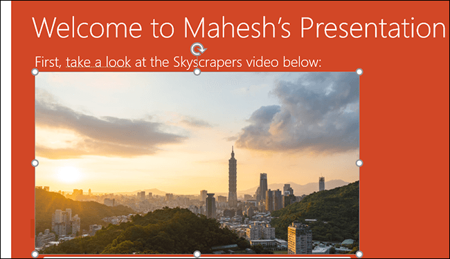 6-reposition-video كيفية إضافة فيديو إلى عرض تقديمي لـ Microsoft PowerPoint