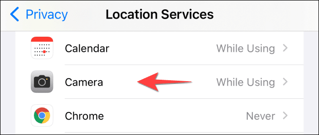 Select camera section from settings app on iphone - كيفية حذف تفاصيل الموقع من الصور على iPhone و iPad