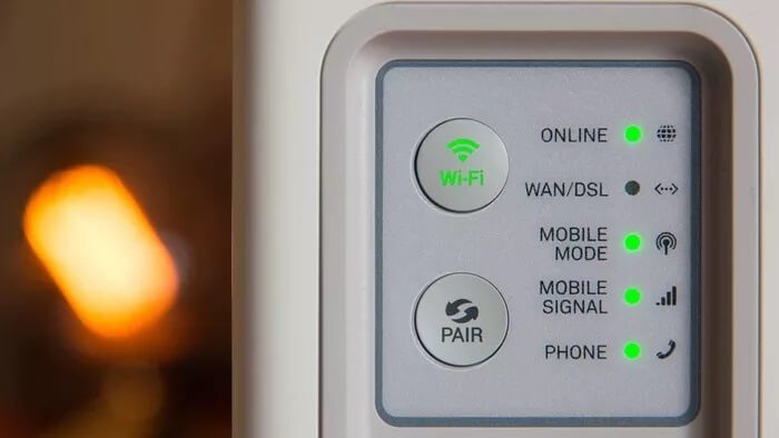 connect-to-same-wifi-connection_935adec67b324b146ff212ec4c69054f أفضل 7 طرق لإصلاح عدم تشغيل WhatsApp على جهاز Mac
