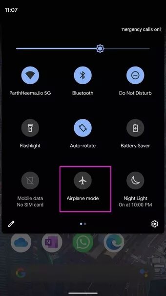 enable-airplane-mode_7c4a12eb7455b3a1ce1ef1cadcf29289 أفضل 9 طرق لإصلاح عدم اتصال WhatsApp على Android
