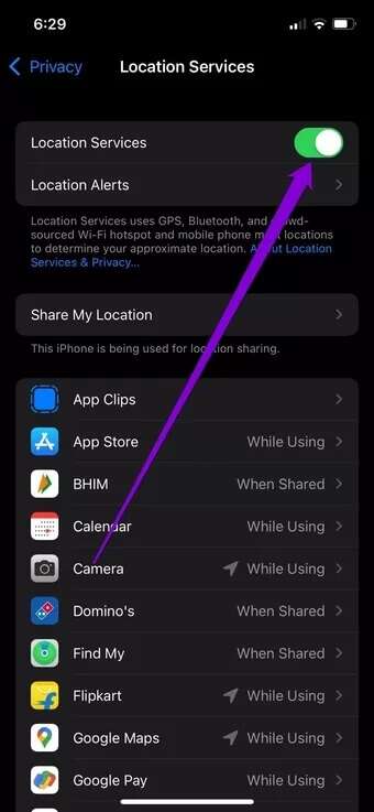Enable-Location-Services-on-iPhone_7c4a12eb7455b3a1ce1ef1cadcf29289-340x737 كيفية إصلاح خطأ تاريخ الهاتف غير دقيق في WhatsApp