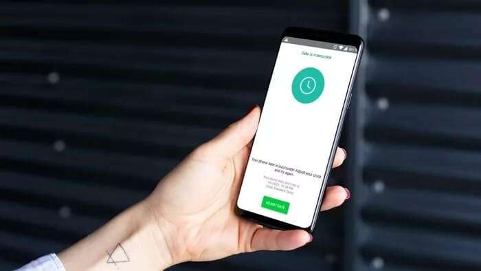 كيفية إصلاح خطأ تاريخ الهاتف غير دقيق في WhatsApp - %categories