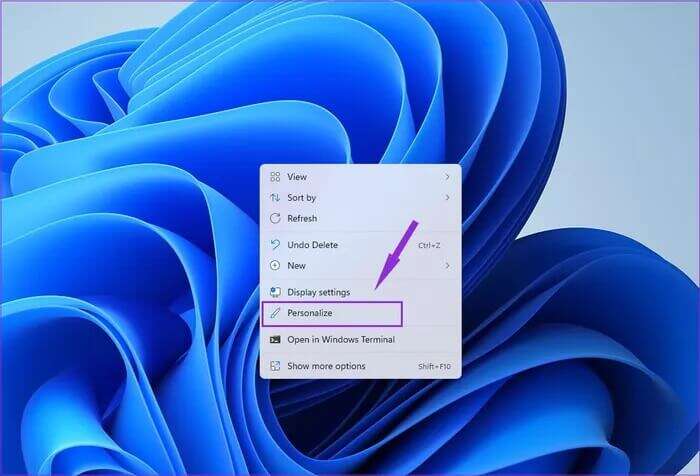 Personalization-section-of-the-menu_935adec67b324b146ff212ec4c69054f-700x476 كيفية تغيير السمة في Windows 11