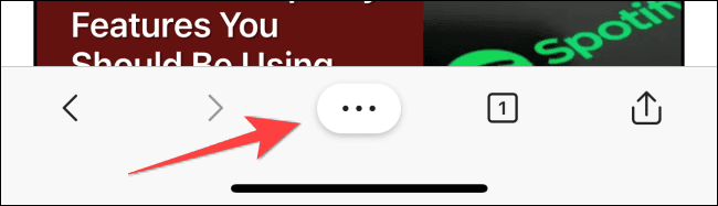 Tap-on-three-horizontal-dots-in-edge كيفية مسح ذاكرة التخزين المؤقت على iPhone و iPad