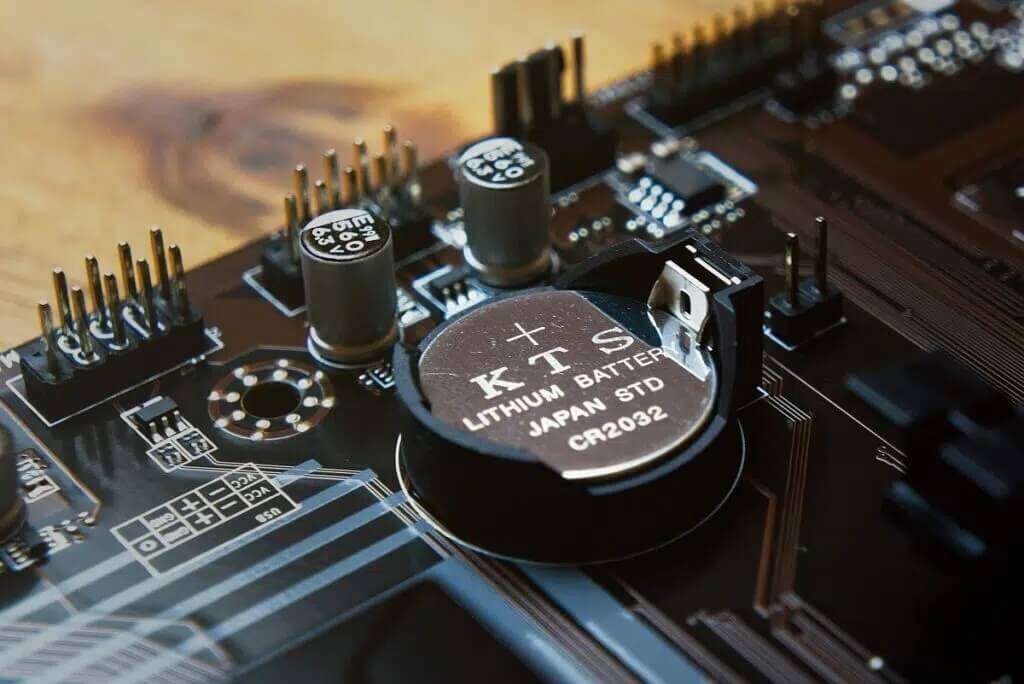 cmos-battery-lithium-1024x684-1-1024x684 حل مشكلة تشغيل الكمبيوتر وعدم ظهور شي على الشاشة