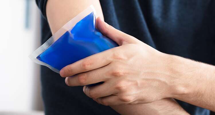 cold therapy products from sos 750x400 - 3 علاجات منزلية للدغات القذان و 5 نصائح للعناية الذاتية