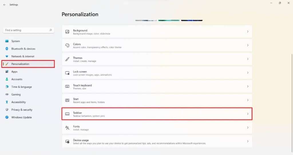 personalization-tab-in-the-settings-app-1024x542-1-1024x542 كيفية تعطيل شارات الإشعارات في Windows 11