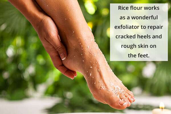 10 نصائح للحفاظ على صحة قدميك هذا الشتاء - skin-beauty rice flour scrub to keep your feet healthy this winter 600x400 - 10 نصائح للحفاظ على صحة قدميك هذا الشتاء