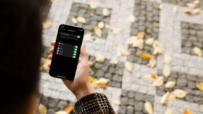 shared-with-you-on-iPhone_935adec67b324b146ff212ec4c69054f-700x394 ما هي ميزة Shared With You (المشتركة معك) على iPhone