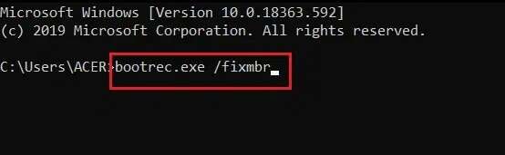type-bootrec-fixmbr-command-in-cmd-or-command-prom-554x171 إصلاح شاشة الموت الصفراء على Windows 10