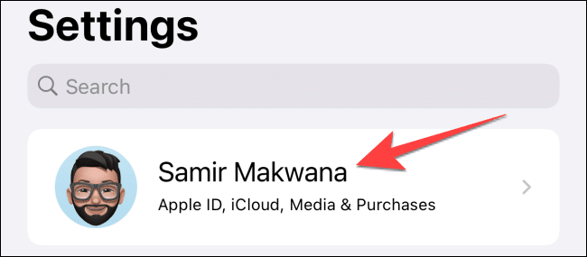 Tap-on-your-name-in-the-settings-app كيفية إعداد جهة اتصال للاسترداد على iPhone و iPad و Mac