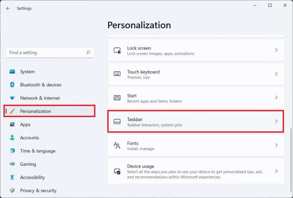 personalization-tab-in-the-settings-app-1024x693-1-1024x693 كيفية إزالة Weather Widget من شريط المهام في Windows 11