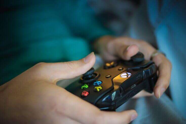 Fix-Xbox-One-Keeps-Signing-Me-Out_1-735x490-1-735x490 كيفية إصلاح استمرار Xbox One في تسجيل الخروج