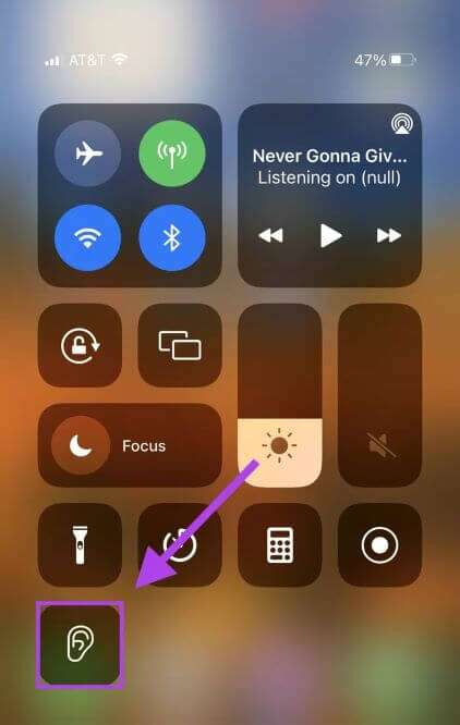 Hearing-in-Control-Center-Click-On-It_935adec67b324b146ff212ec4c69054f-422x666 9 من أفضل ميزات AirPods Pro التي يجب عليك استخدامها