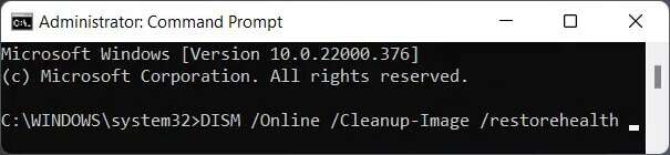 command-prompt-running-dism-tool-1-605x140 إصلاح خطأ الوصول غير الصحيح إلى موقع الذاكرة في Valorant