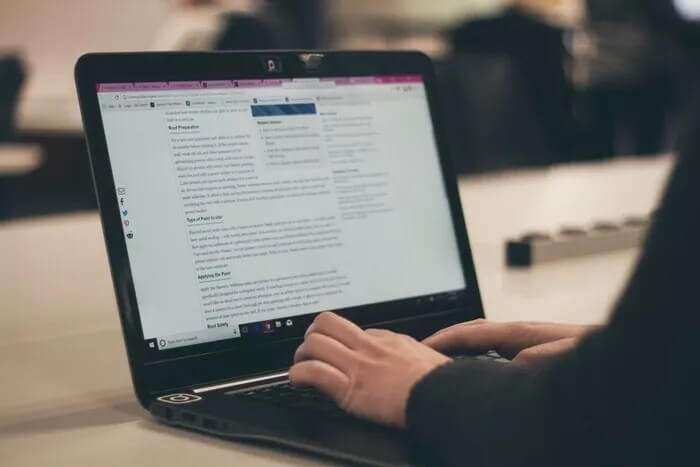 how-to-merge-microsoft-word-documents-feature-image_935adec67b324b146ff212ec4c69054f-700x467 أفضل طريقتين لدمج مستندات Microsoft Word