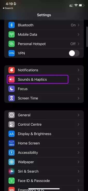 open-sounds-and-haptics_7c4a12eb7455b3a1ce1ef1cadcf29289-2-340x736 كيفية تعيين أصوات إشعارات مخصصة لتطبيقات المراسلة على iPhone