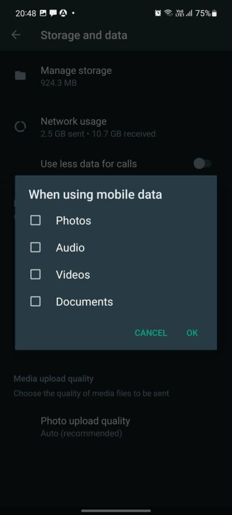 كيفية منع WhatsApp من حفظ الصور على iPhone و Android - %categories