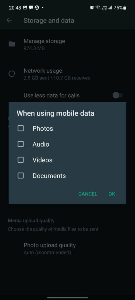 disable-whatsapp-save-prevent-whatsapp-from-saving-photos-461x1024-1 كيفية منع WhatsApp من حفظ الصور على iPhone و Android