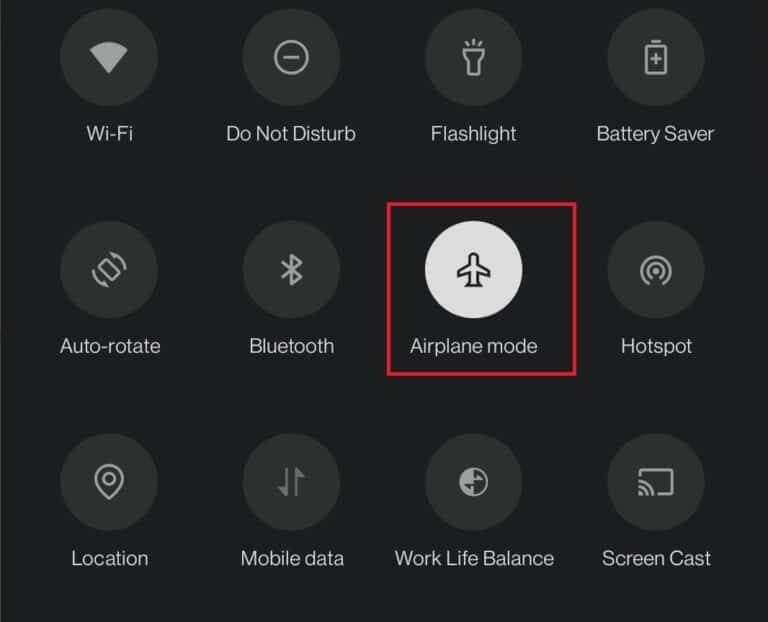 drag-down-the-notification-panel-on-your-device-t-768x622-1 14 طريقة لإصلاح عدم عمل 4G على Android