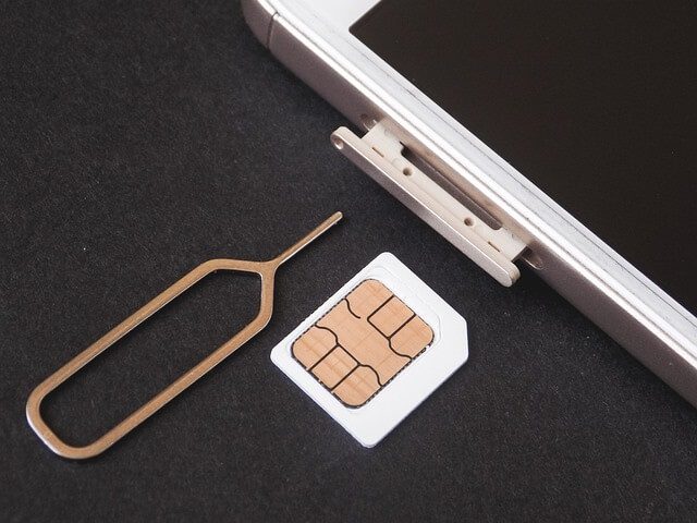 ejected-sim-card-tray 14 طريقة لإصلاح عدم عمل 4G على Android