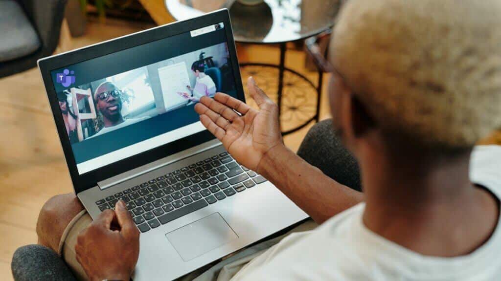 how-to-download-meeting-attendance-on-microsoft-teams-feature-image_4d470f76dc99e18ad75087b1b8410ea9-2-1024x575-1 كيفية تنزيل قائمة حضور الاجتماع على Microsoft Teams