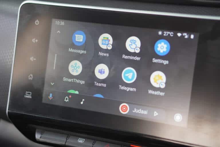 Android Auto مقابل Apple CarPlay: أيهما أفضل ولماذا - %categories