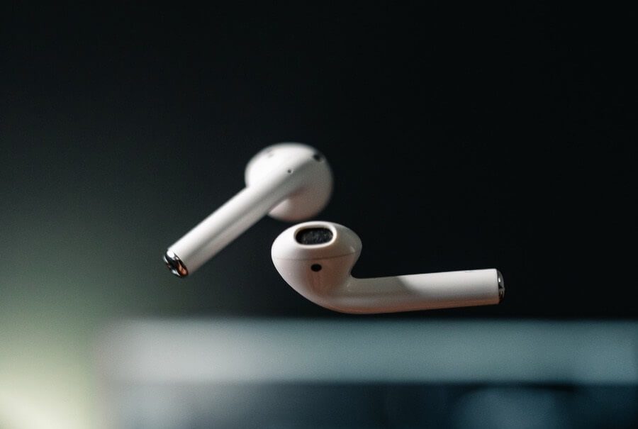 كيفية توصيل جهازي AirPods بجهاز iPhone أو iPad أو MacBook واحد - %categories