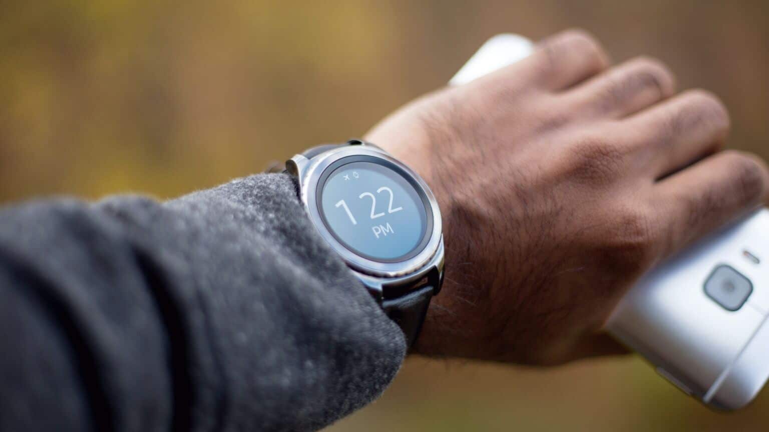 Install-APKs-on-Wear-OS-Smartwatch-1536x864-1 كيفية تثبيت ملفات APK على ساعات Wear OS الذكية