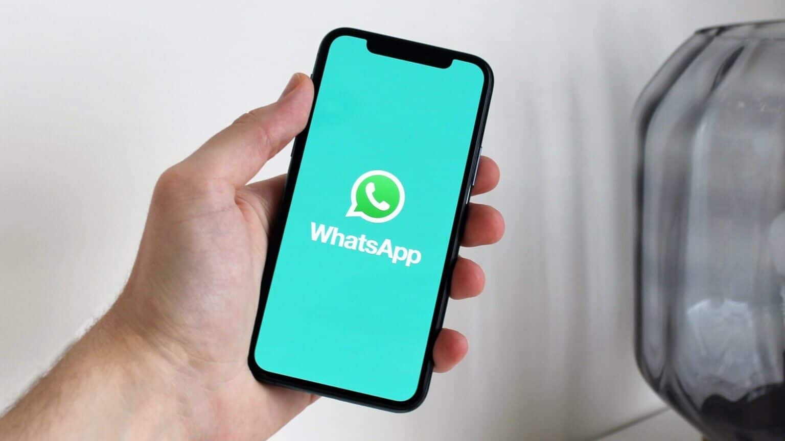 WhatsApp-backup-restore-on-iPhone-1536x864-1 أفضل 9 طرق لإصلاح عدم استعادة نسخة WhatsApp الاحتياطية على iPhone