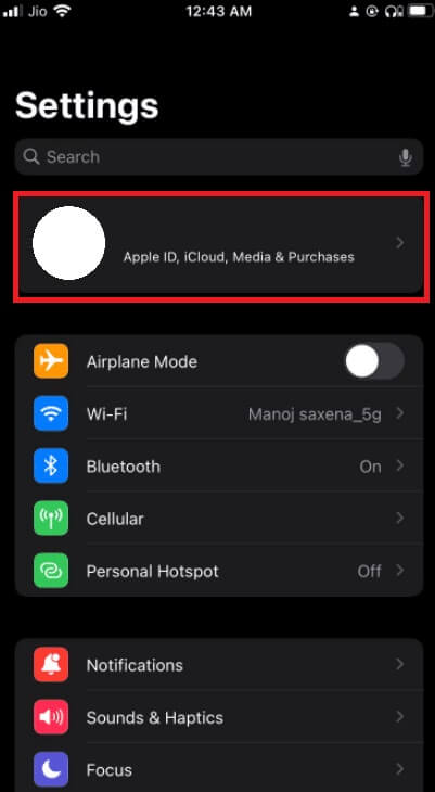 go-to-your-profile-options-in-iPhone-to-access-Apple-ID-icloud-settings إصلاح خطأ فشل التحقق عند الاتصال بخادم معرف Apple